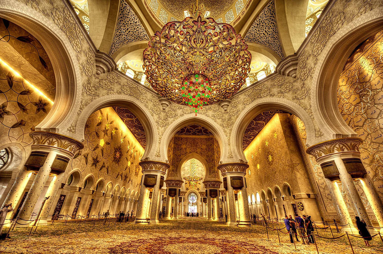 du-lich-abu-dhabi-1.png