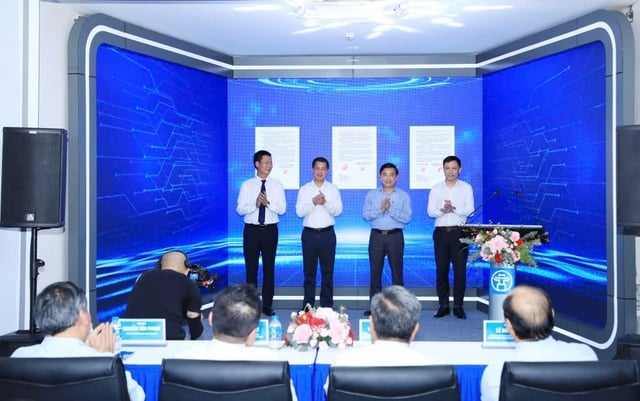 Khai trương Trung tâm Báo chí Thủ đô Hà Nội-Thiết chế báo chí truyền thông mới, hiện đại- Ảnh 6.