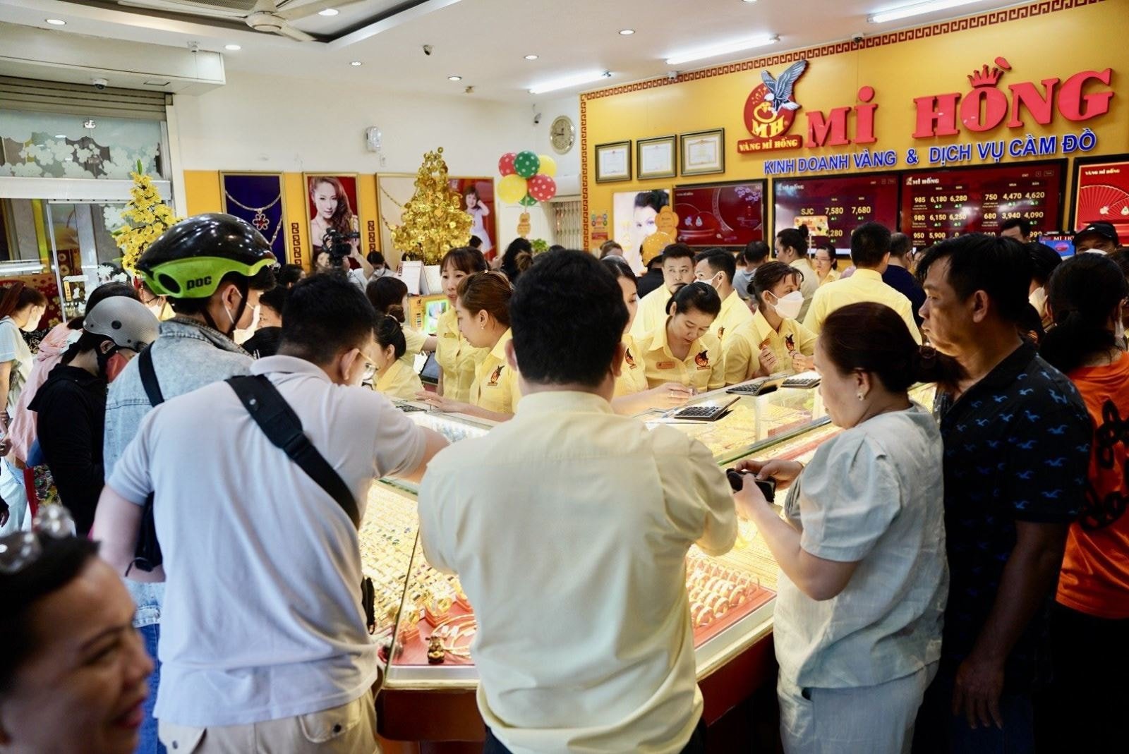 Giá vàng ngày 9/5/2025: Giá vàng tăng mạnh trở lại