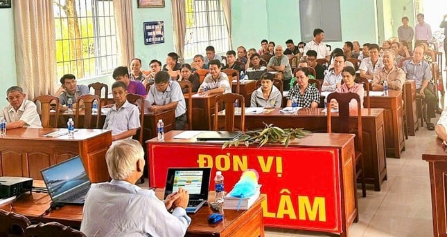 Đông đảo bà con ở huyện Đạ Huoai tham gia tập huấn.