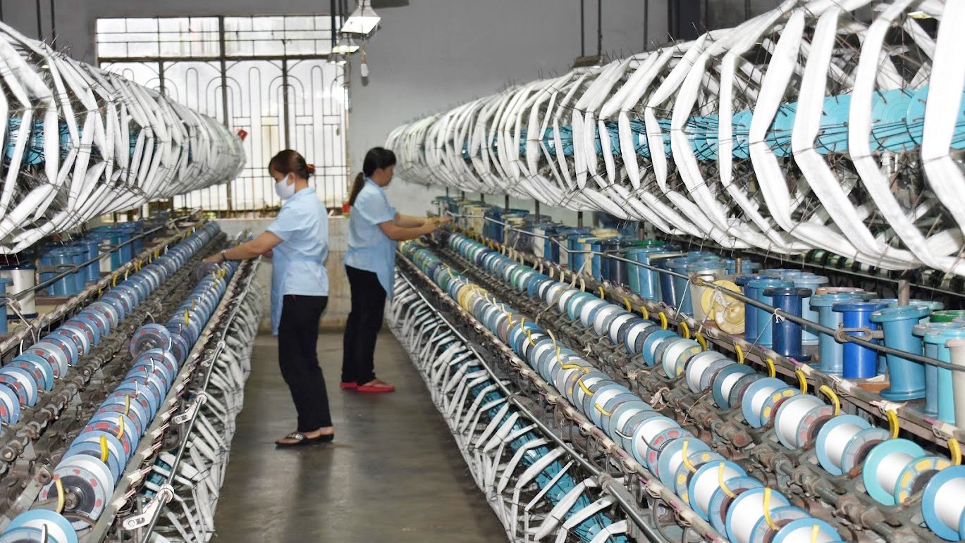 Ngành dâu tằm tơ tỉnh Lâm Đồng đang đứng đầu cả nước với 70% diện tích cây dâu, 80% sản lượng kén hàng năm