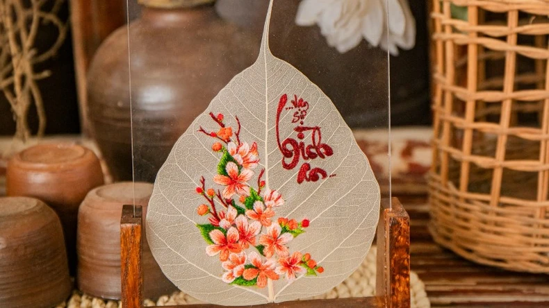 Độc đáo nghệ thuật thêu tranh trên lá bồ đề ảnh 5
