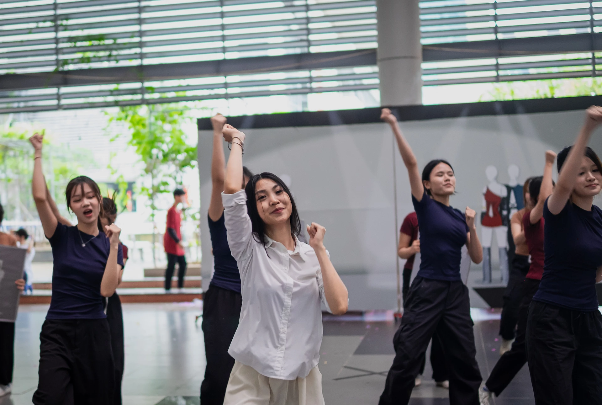 [Ảnh] Học sinh trường chuyên khoe tài trong Ngày hội nhảy múa ảnh 4