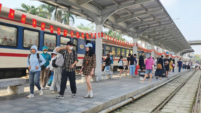 Lực đẩy phát triển du lịch ngành đường sắt - Ảnh 1.