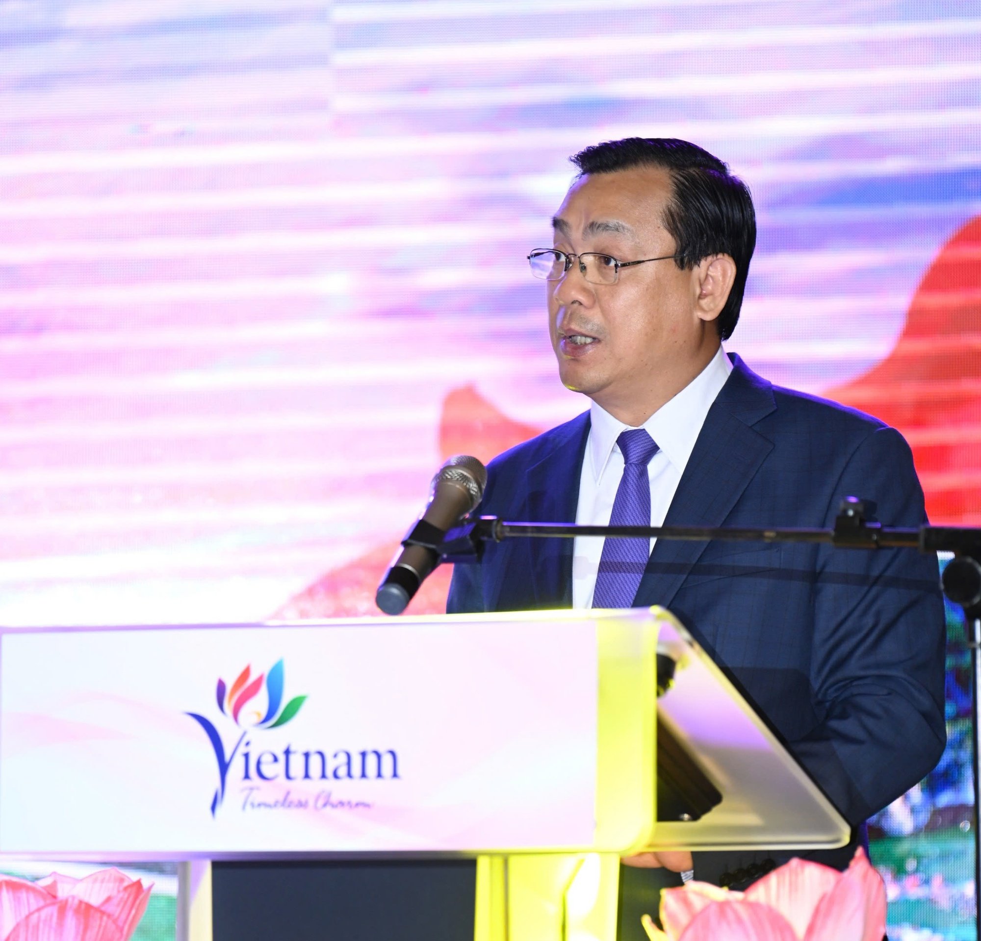 Quảng bá du lịch Việt Nam tại Thụy Sĩ - Ảnh 2.