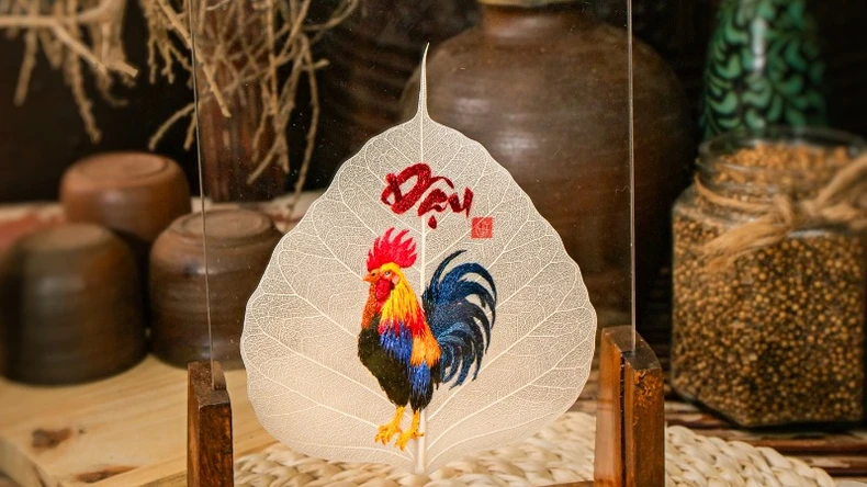 Độc đáo nghệ thuật thêu tranh trên lá bồ đề ảnh 4