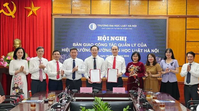 Trường đại học Luật Hà Nội tiếp tục bị xáo trộn nhân sự lãnh đạo - Ảnh 1.