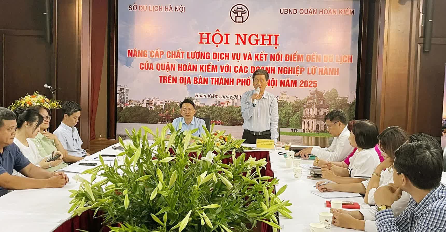 “Đánh thức” tiềm năng du lịch phố cổ Hà Nội - Ảnh 2.