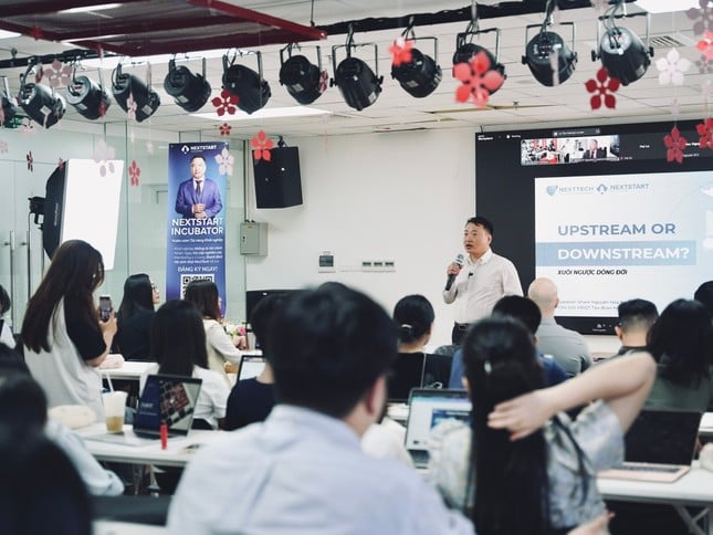 Shark Bình tại Swinburne Việt Nam: Khởi nghiệp hay đi làm - Lối đi nào cho người trẻ trong kỷ nguyên AI? ảnh 2