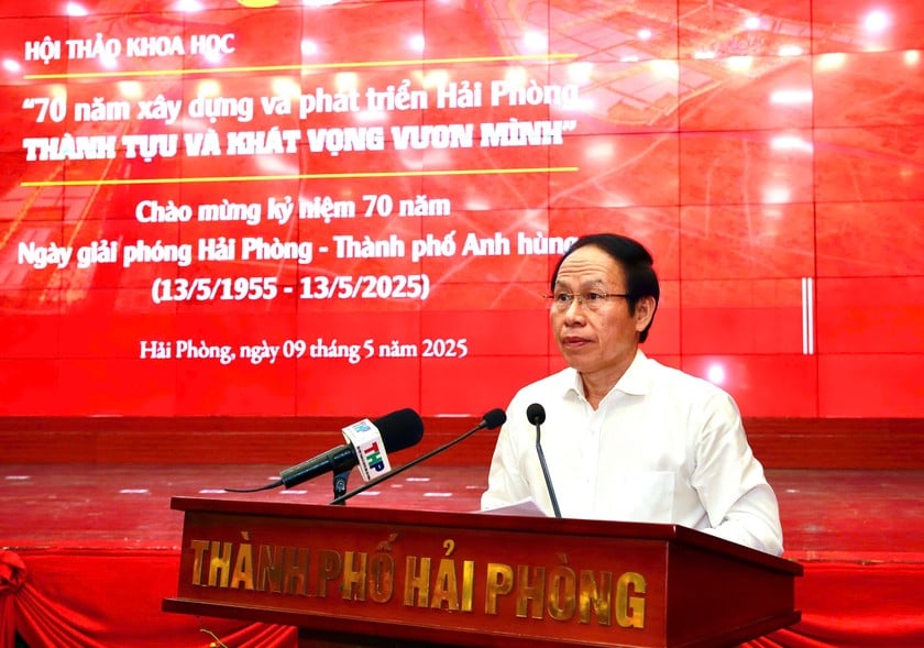 Bí thư Thành ủy Hải Phòng Lê Tiến Châu phát biểu tại hội thảo.