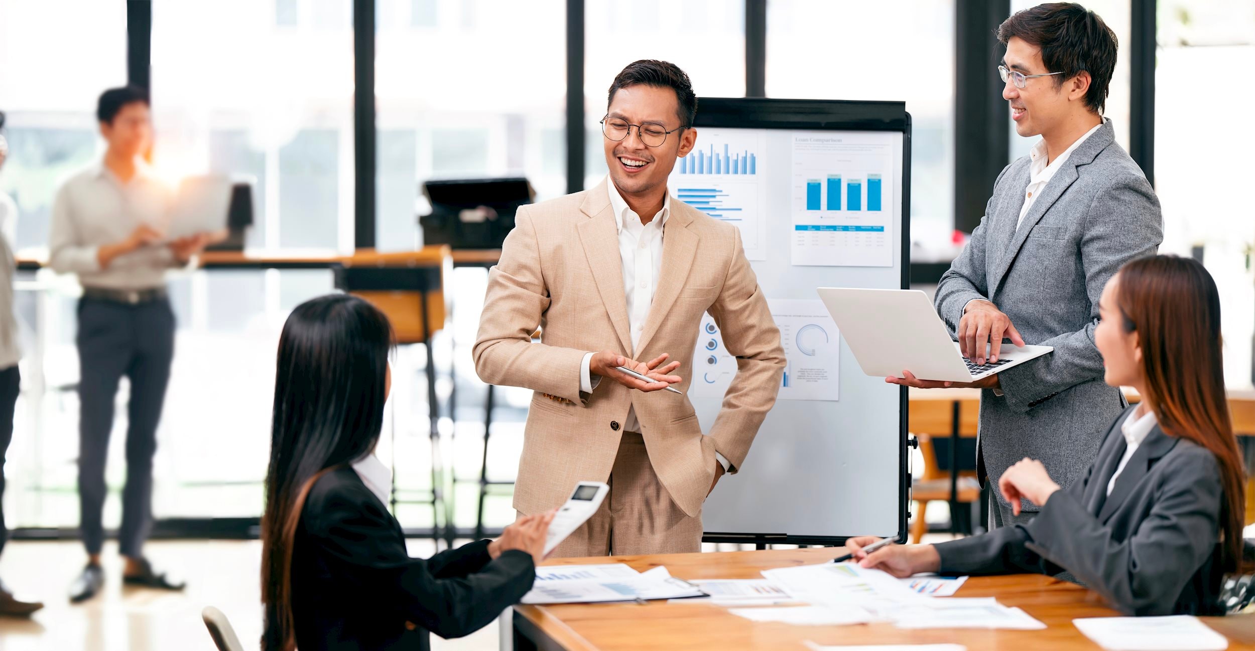 Doanh nghiệp, người lao động yên tâm cùng dịch vụ chi trả lương từ BAC A BANK