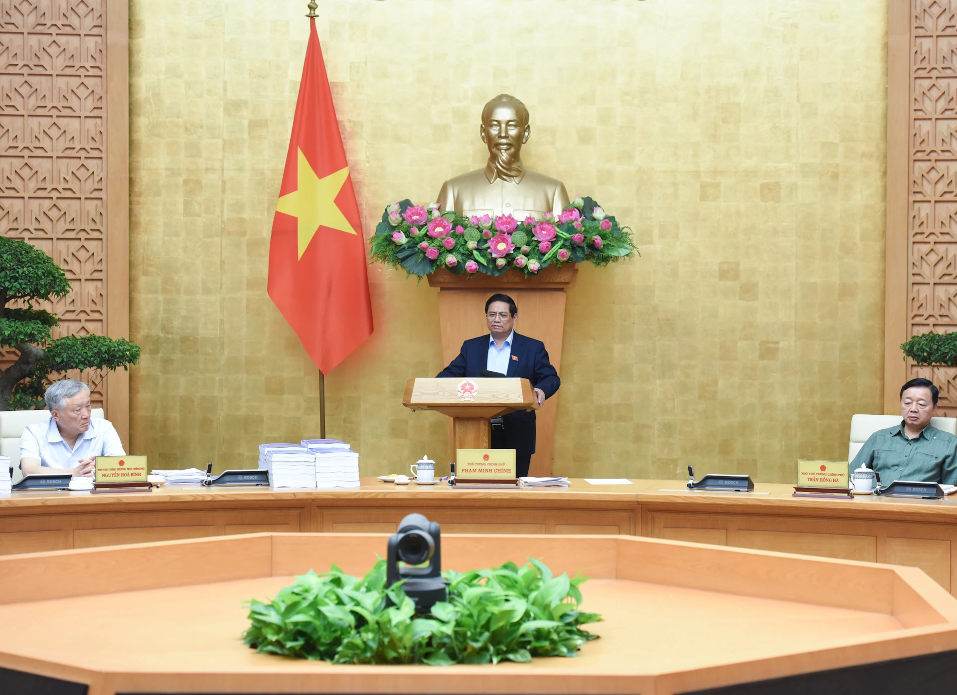 [Ảnh] Thủ tướng Phạm Minh Chính chủ trì cuộc họp Chính phủ chuyên đề về việc sắp xếp đơn vị hành chính các cấp ảnh 3