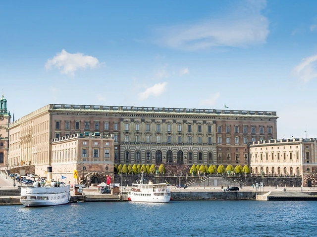 stockholm-royal-palace-of-history-and-power.webp