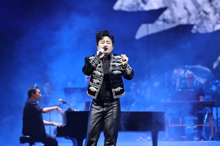 Divo Tùng Dương.
