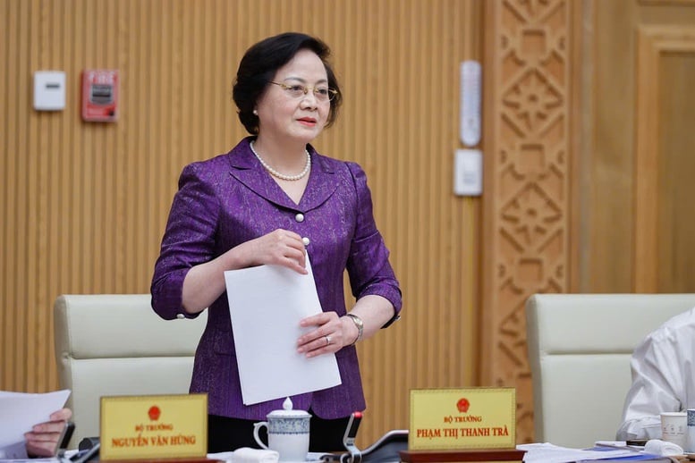 Bộ Nội vụ báo cáo về dự kiến biên chế cán bộ, công chức giảm sau sắp xếp hành chính cấp tỉnh, xã- Ảnh 1.
