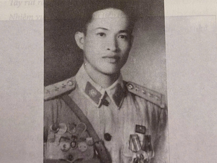 Đại tá Tư Cang khi còn trẻ. (Ảnh tư liệu)
