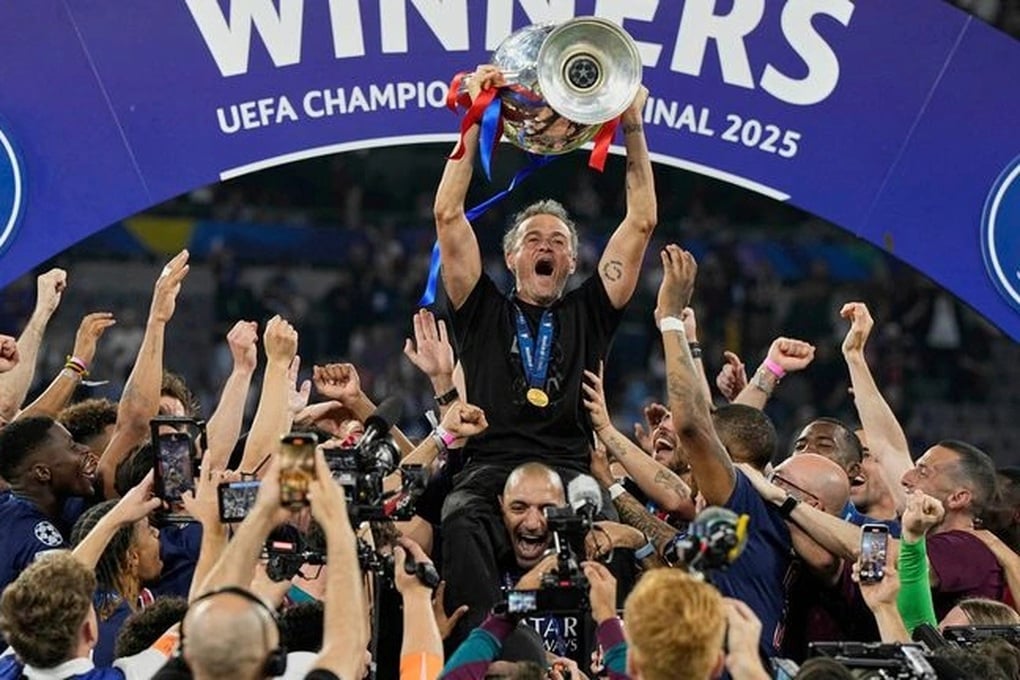 HLV Enrique và PSG lập kỷ lục sau chức vô địch Champions League - 2