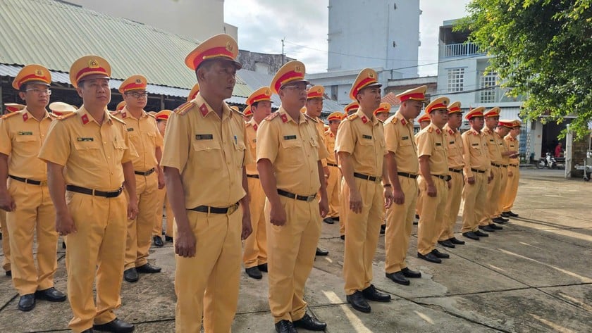 Lực lượng Cảnh sát giao thông tham gia thực hiện cao điểm