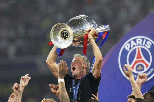Vô địch và đi vào lịch sử, Luis Enrique hoàn tất ước nguyện với cô con gái đã mất ảnh 7