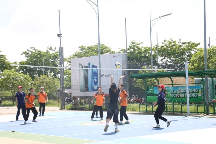 Rộn ràng khai mạc học kỳ thể thao mùa hè 2025 - Ảnh 5.