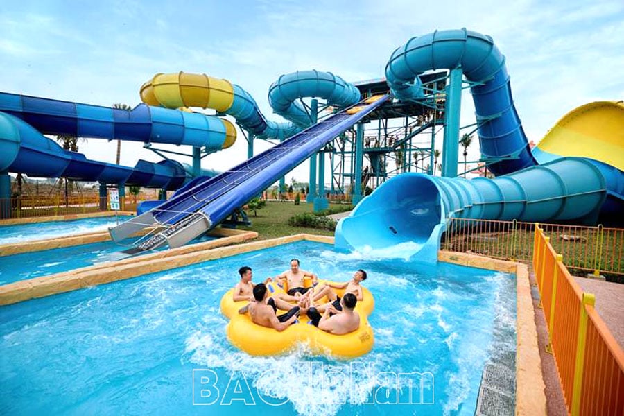 Từ 16 Công viên nước Sun World Ha Nam áp dụng giá ưu đãi cho học sinh và người dân địa phương