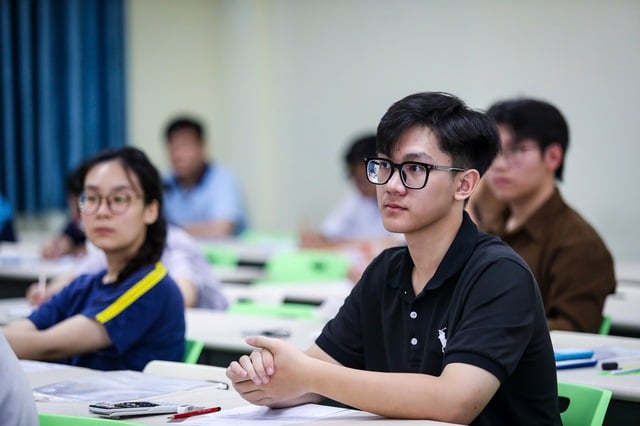 Đánh giá năng lực: Thí sinh đạt gần 1.000 điểm đợt 1 vẫn thi lại, vì sao? - Ảnh 3.