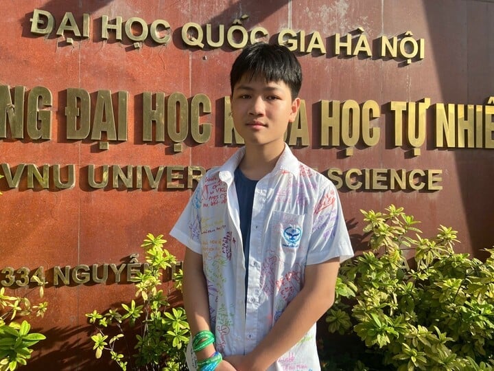 Student Hoang Van Khang, Cau Giay Secondary School. (Photo: Kim Anh)