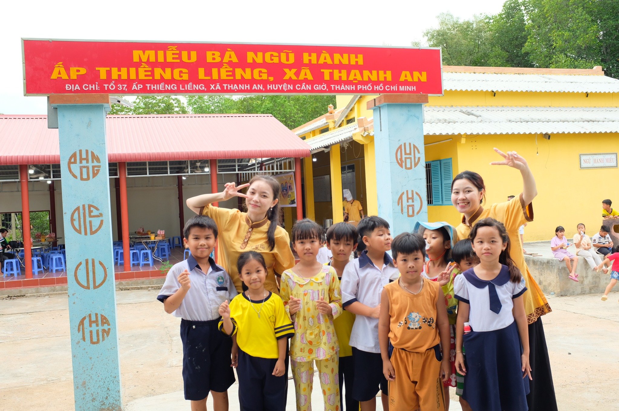 Tết thiếu nhi đặc biệt trên đảo Thiềng Liềng với 170 tô phở từ trung tâm Q . 1 - Ảnh 7.
