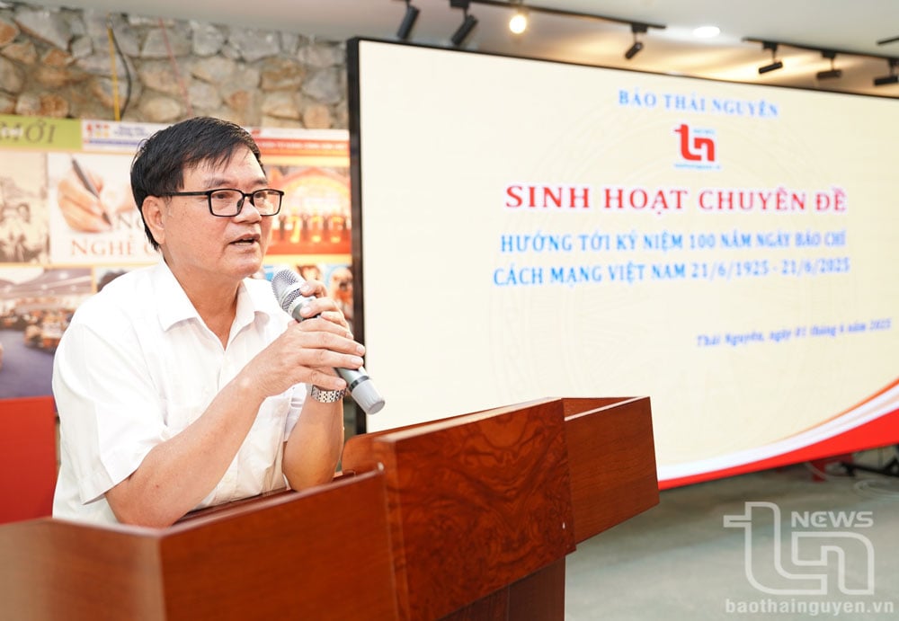 nhà báo Phan Hữu Minh, nguyên Ủy viên Ban Thường vụ, Trưởng Ban Kiểm tra Hội Nhà báo Việt Nam, nguyên Tổng Biên tập Báo Thái Nguyên, giới thiệu 4 di tích báo chí trên địa bàn tỉnh