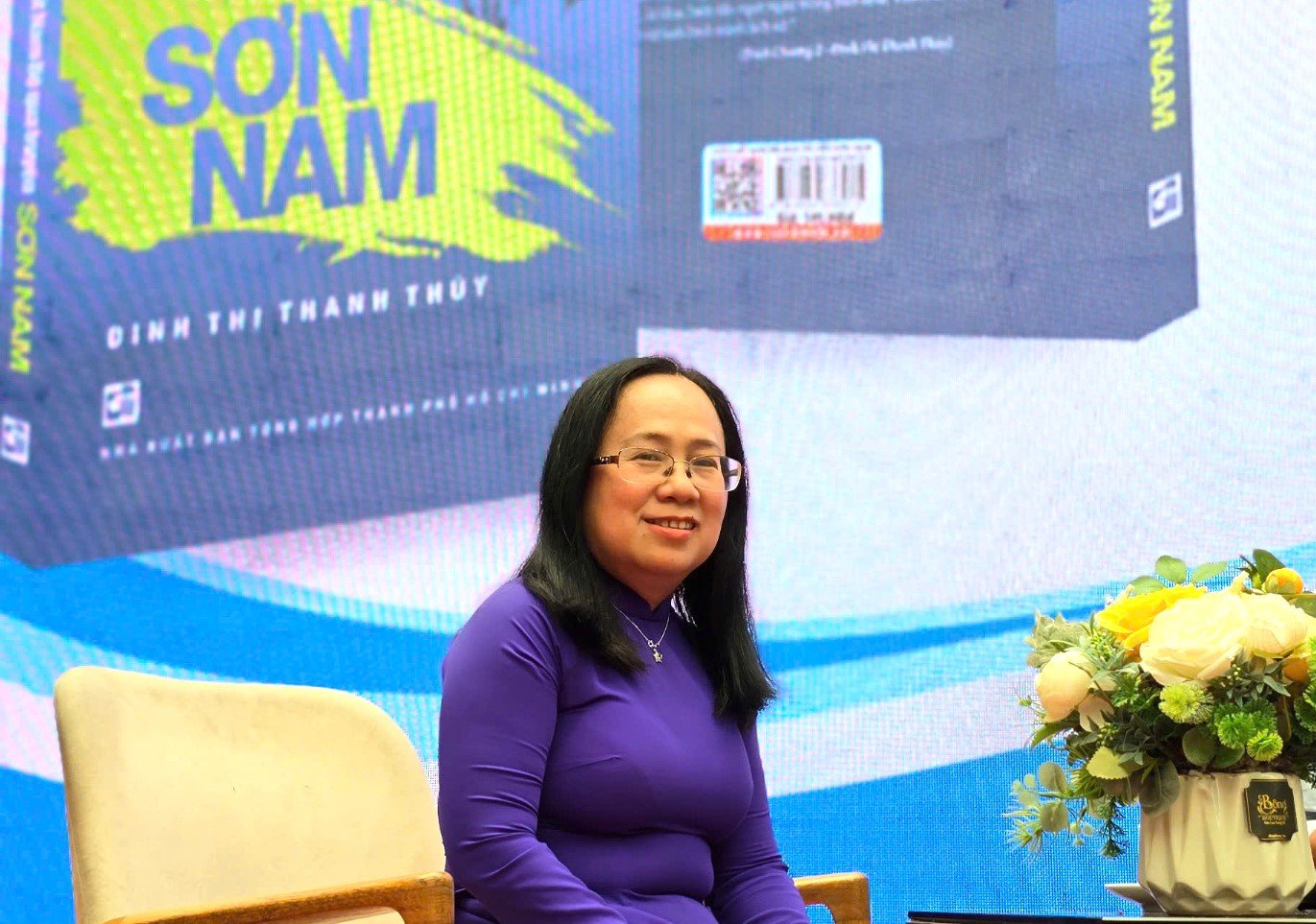 'Fan ruột' của nhà văn Sơn Nam ra mắt sách- Ảnh 1.