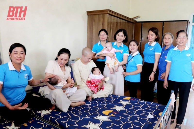 កុមារកំព្រា និងកុមារជាង 5,000 នាក់ក្នុងស្ថានភាពលំបាកបានទទួលអំណោយក្នុងថ្ងៃទិវាកុមារ (1 មិថុនា)