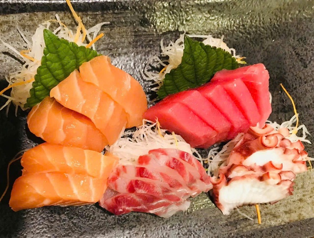 Bác sĩ: Có nên ăn sushi ngay sau khi sinh? - Ảnh 1.