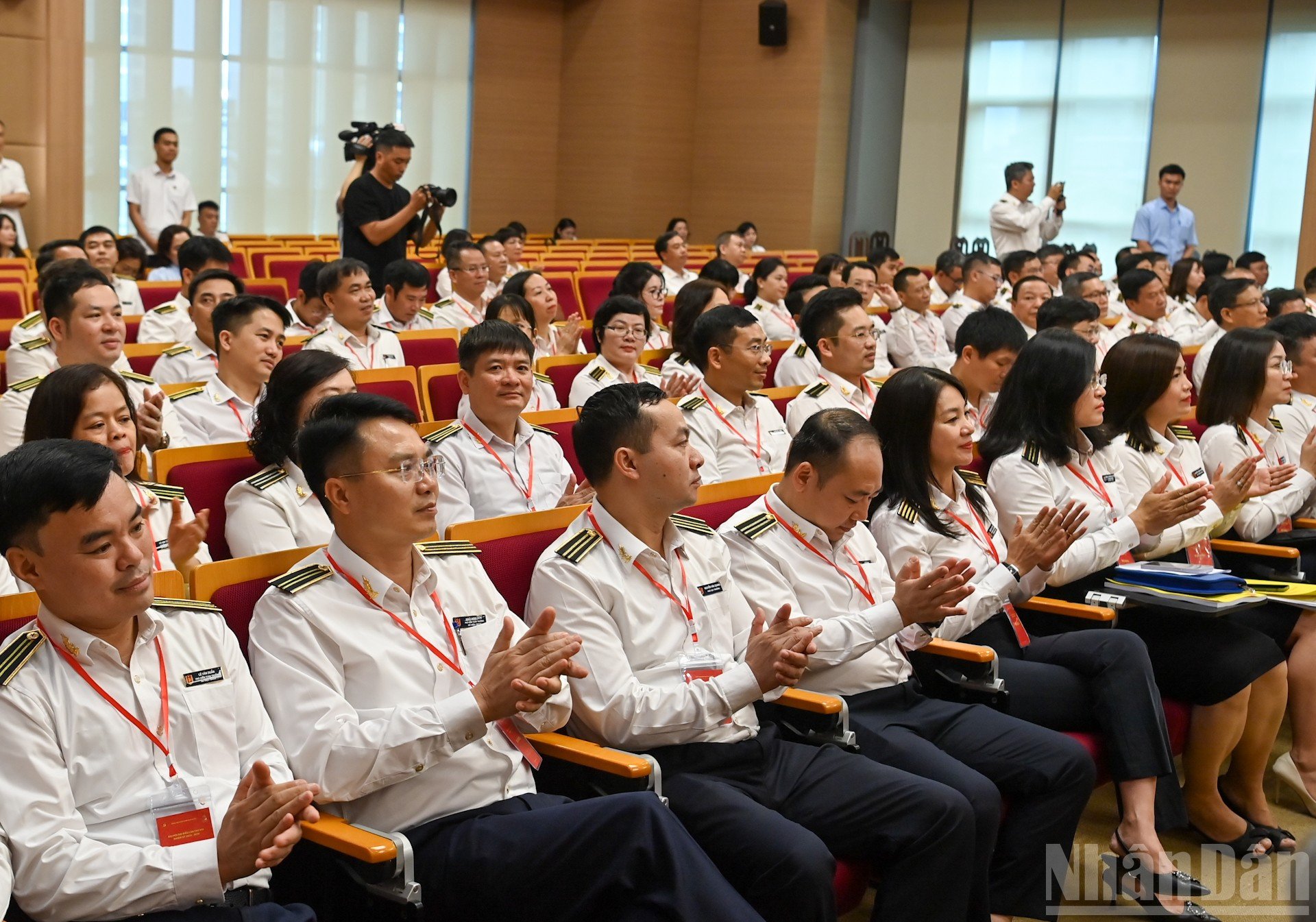 ndo_br_2-5187.jpg