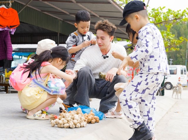 S.T Sơn Thạch làm 'bố tập sự'- Ảnh 1.