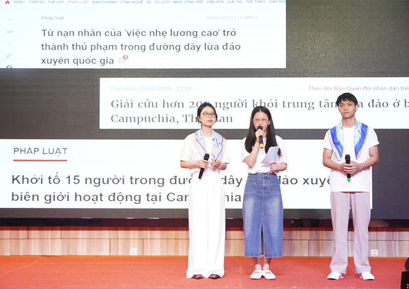 Đại diện nhóm Sáng kiến thanh niên chia sẻ các sáng kiến của thanh niên nhằm thúc đẩy di cư an toàn và phòng, chống MBN