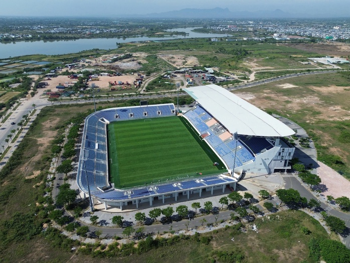 Sân vận động Hòa Xuân 