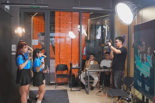 FPT Arena Multimedia Trinh Van Bo៖ ការរចនា និងសំរបសំរួលច្នៃប្រឌិតថ្មីនៅទីក្រុងហាណូយ រូបថត ២