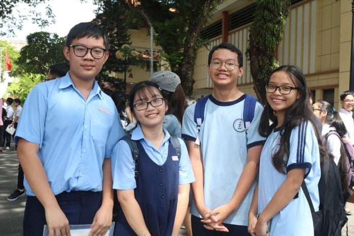 Sáng nay 10-6, Trường Phổ thông Năng khiếu công bố điểm chuẩn lớp 10- Ảnh 1.