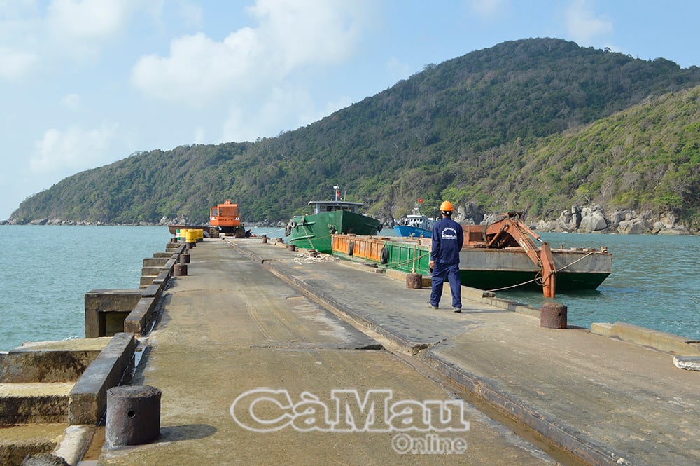 Giai đoạn 2026-2030, tỉnh Cà Mau quyết tâm thực hiện các dự án trọng điểm, trong đó có Cảng Hòn Khoai và đường kết nối ra đảo Hòn Khoai (tổng mức đầu tư 2 dự án khoảng 32.000 tỷ đồng). 