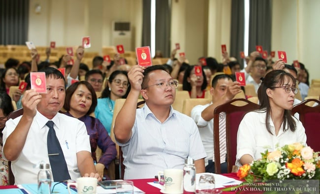 Đại hội Đảng bộ Viện Văn hóa, nghệ thuật, thể thao và du lịch Việt Nam nhiệm kỳ 2025 - 2030 - Ảnh 7.