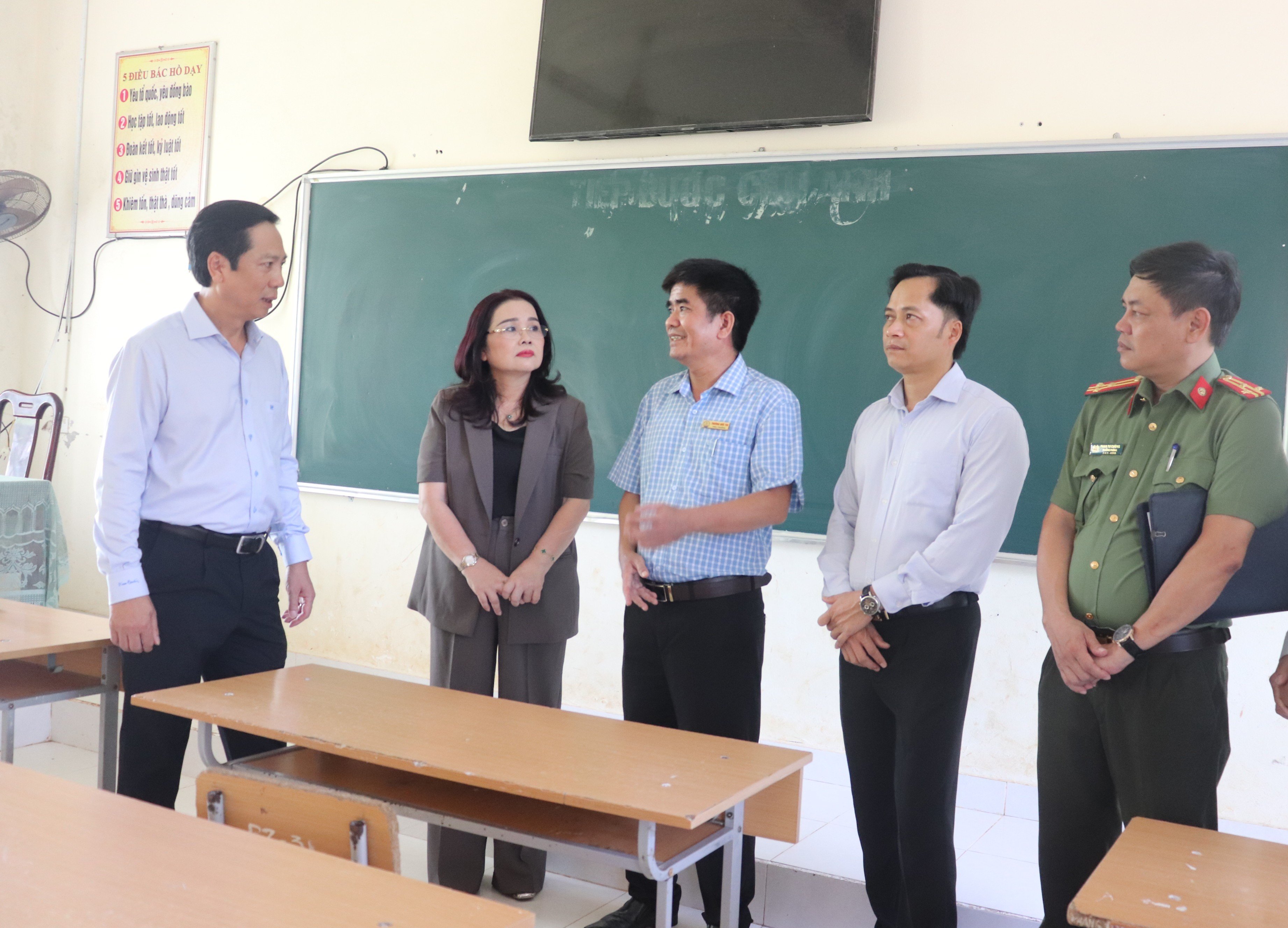 Quyền Chủ tịch UBND tỉnh Hoàng Nam kiểm tra công tác chuẩn bị thi tốt nghiệp THPT năm 2025