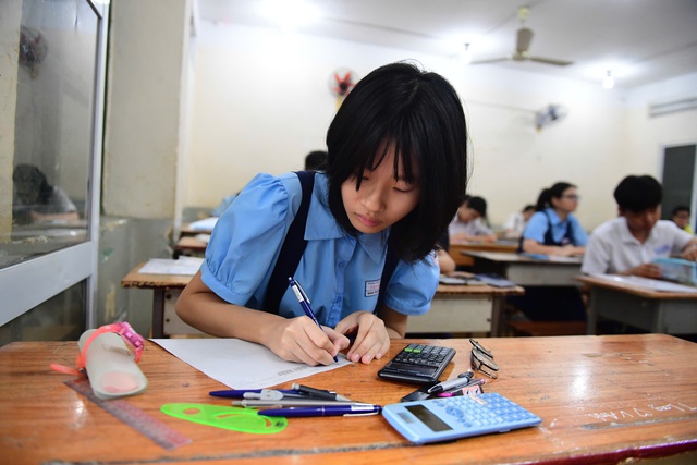Nhìn từ kỳ thi lớp 10, tránh sai lầm ở thi tốt nghiệp THPT 2025 - Ảnh 2.