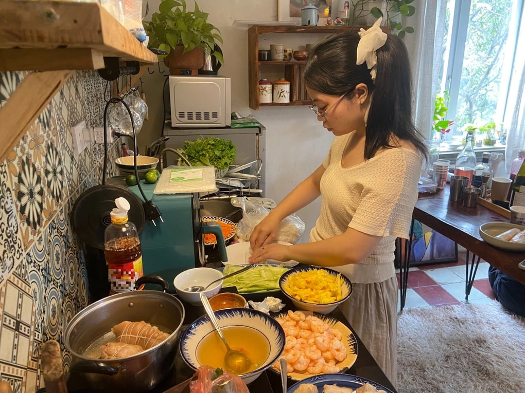 Không gian độc đáo: Nơi người lạ nấu ăn, khiêu vũ và trò chuyện đến sáng - 2