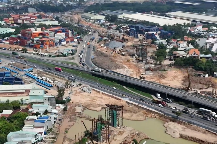 Nút giao thông Tân Vạn thuộc Vành đai 3 TP HCM - một trong những nút giao lớn và phức tạp của dự án.