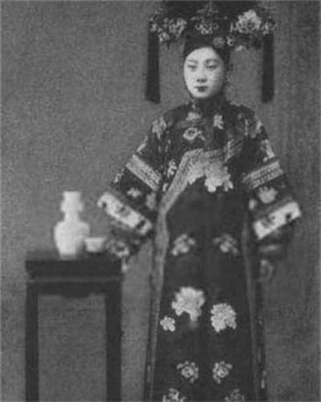nhan-1.jpg