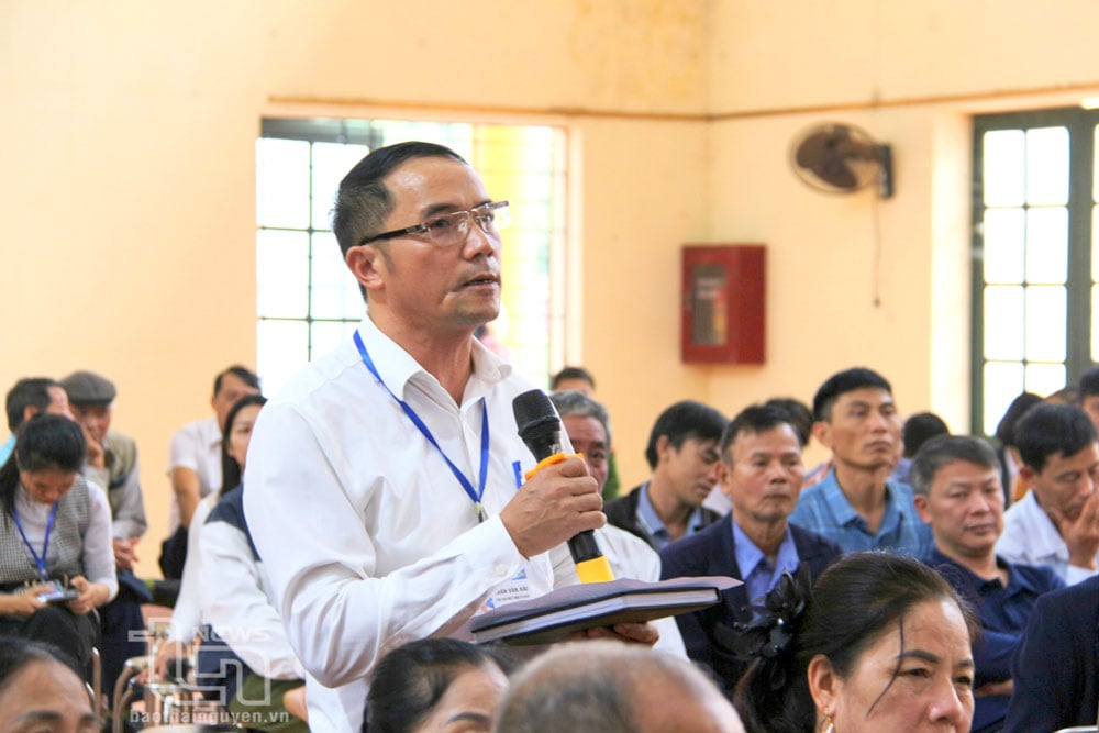 Giai đoạn 2021-2025, Ủy ban MTTQ huyện Phú Bình đã tổ chức 165 hội nghị tiếp xúc cử tri, ghi nhận và phản ánh trên 1.250 lượt ý kiến, kiến nghị của cử tri gửi tới các cấp, ngành chức năng. Ảnh: Nguyễn Đào