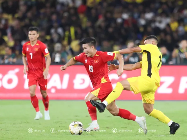 ក្រុម​ជម្រើស​ជាតិ​វៀតណាម​ក្រោយ​ចាញ់ ០-៤៖ ជំនួស​ឲ្យ​ការ​ស្តី​បន្ទោស វា​ដល់​ពេល​ត្រូវ​ជ្រើស​រើស​ផ្លូវ... រូបថត ៣