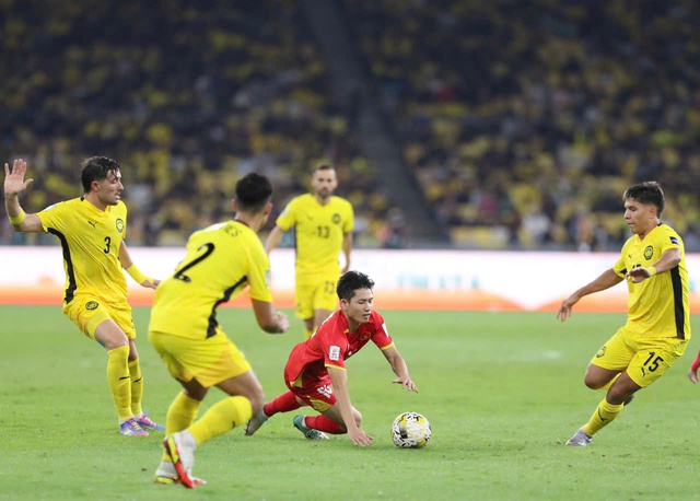 Thất bại bẽ bàng của đội tuyển Việt Nam: Vé đi VCK Asian Cup sẽ vào tay Malaysia?- Ảnh 2.