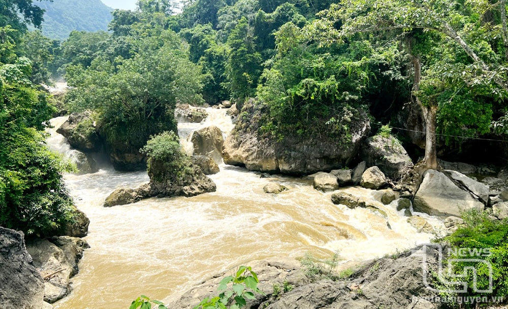 Thác Đầu Đẳng.