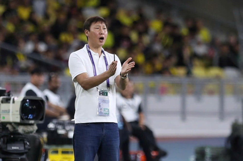 HLV Kim Sang-sik nói gì sau trận thua Malaysia? - ảnh 1